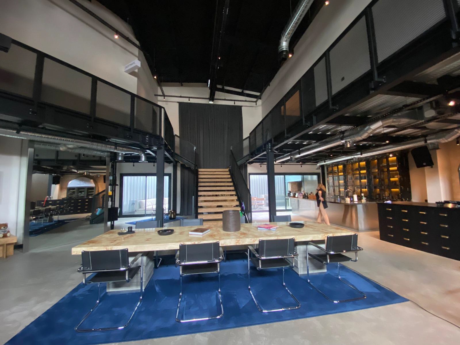 Warehouse, Izmir